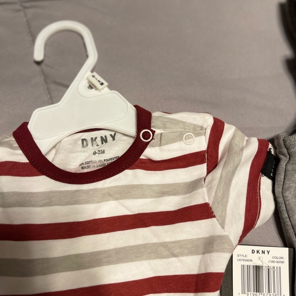 DKNY Infant Overall and Onesie 0-3 months - Picture 5 of 6